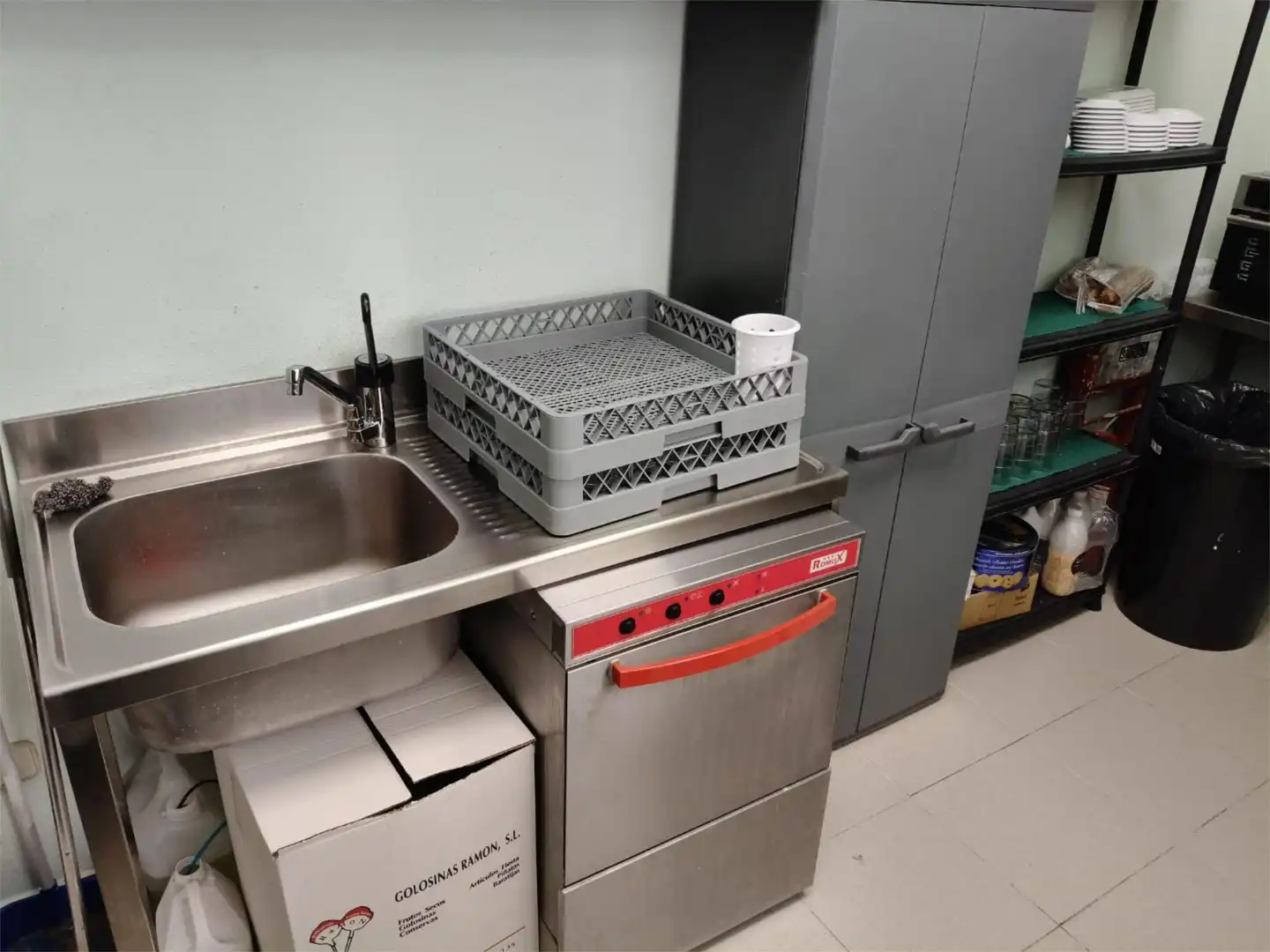 Local en traspaso en Plaza de la Encina, 4, Segunda Fase Cocina de Local en traspaso en Tres Cantos con Aire acondicionado, Calefacción y Parquet