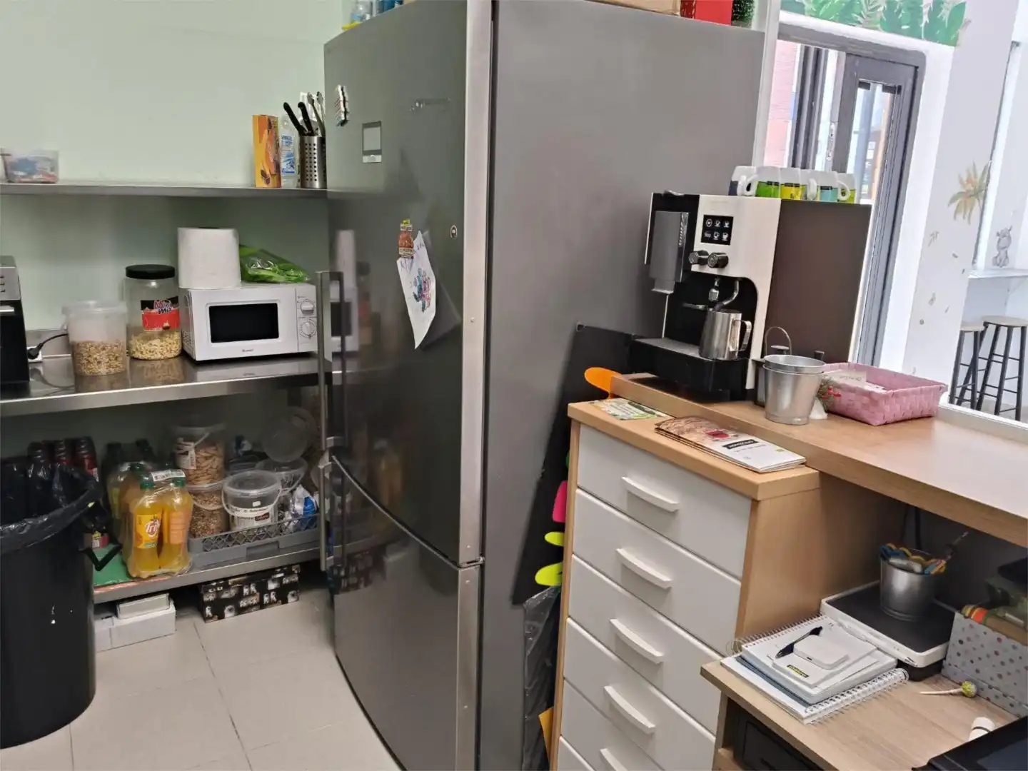 Local en traspaso en Plaza de la Encina, 4, Segunda Fase Cocina de Local en traspaso en Tres Cantos con Aire acondicionado, Calefacción y Parquet