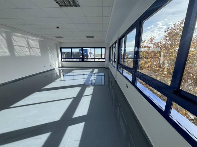 Oficina en Alquiler en Pasaje Terracota, 2 en La Motilla - Fuente del Rey