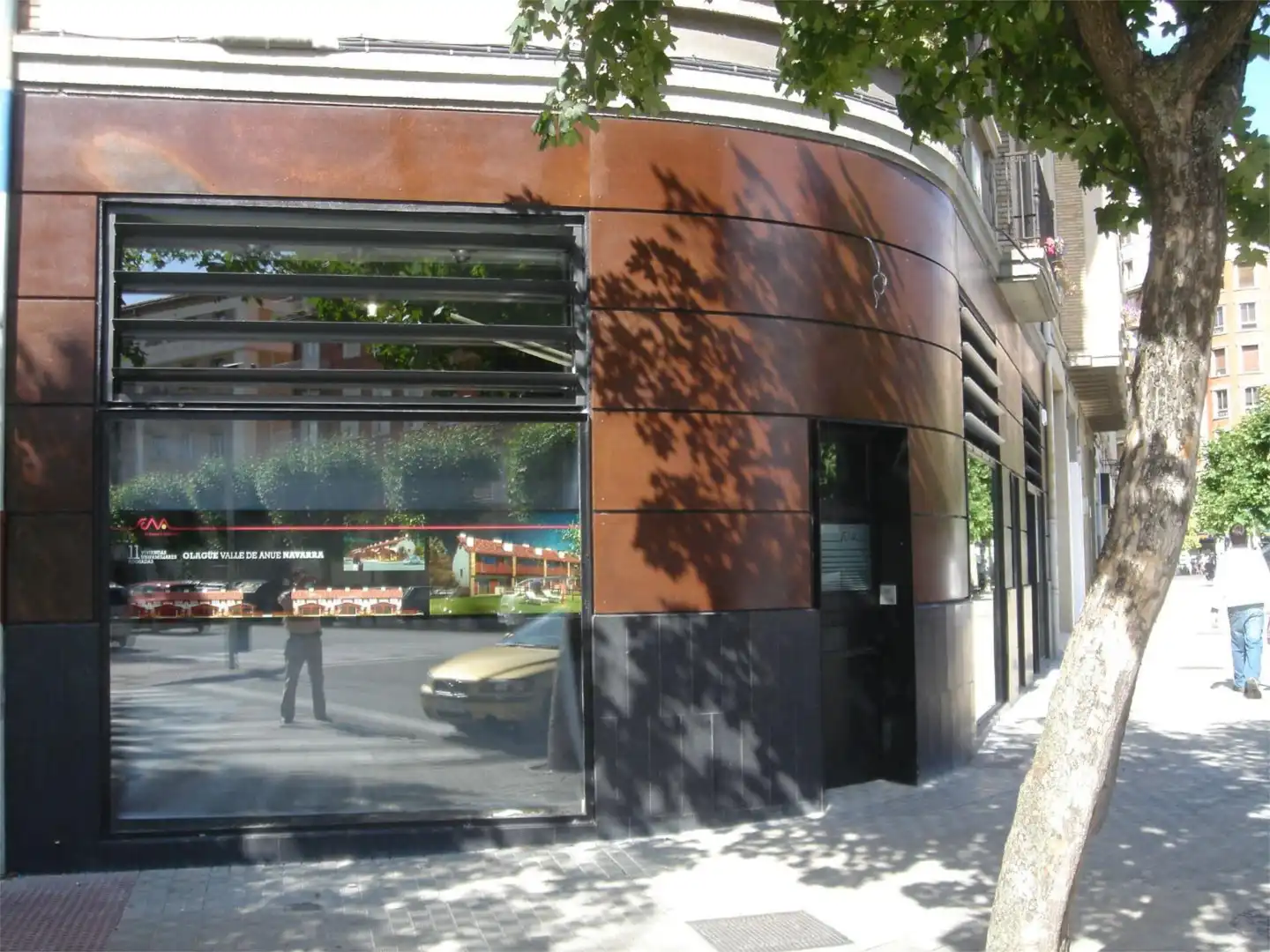 Commercial properties for rent in Calle de Sangüesa, 19, 2º Ensanche Exterior view of Commercial properties for rent in Pamplona / Iruña with Air Conditioner, Heating and Furnished