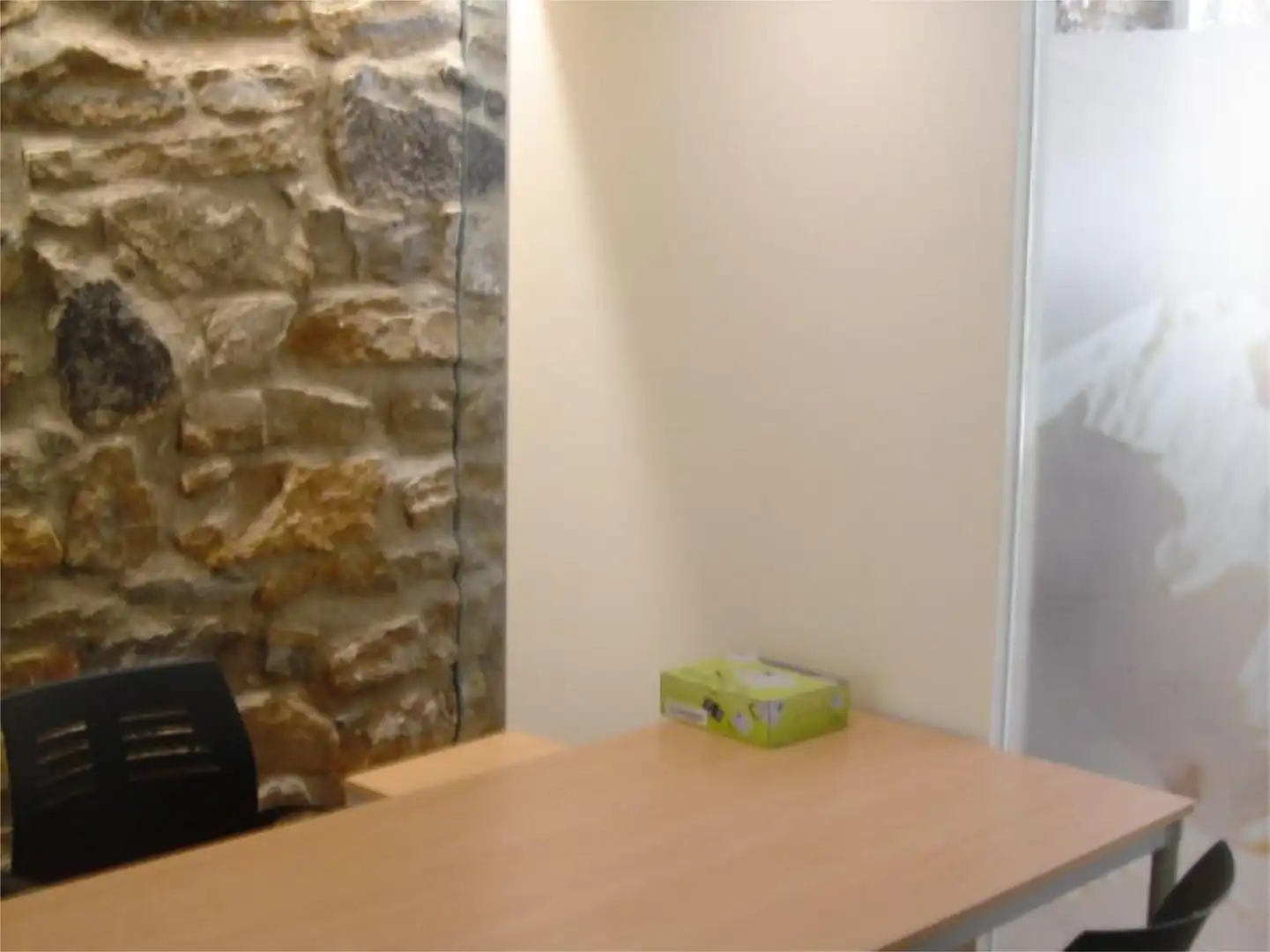 Commercial properties for rent in Calle de Sangüesa, 19, 2º Ensanche Commercial properties for rent in Pamplona / Iruña with Air Conditioner, Heating and Furnished