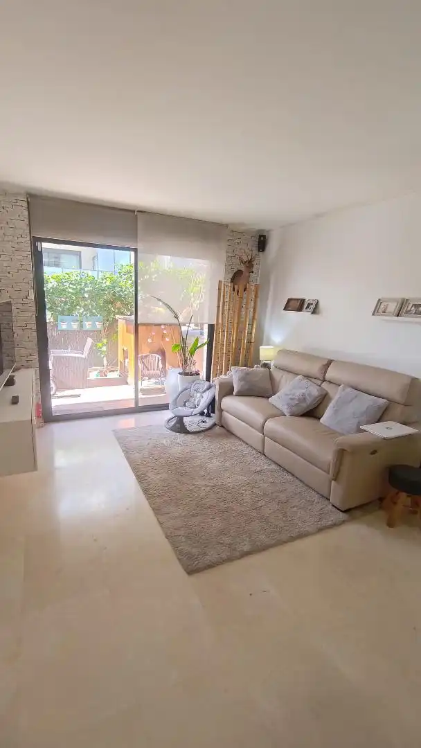 Living room of Flat for sale in Castelldefels  with Air Conditioner, Heating and Private garden