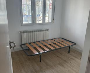 Bedroom of Flat to share in  Madrid Capital  with Heating, Furnished and Washing machine