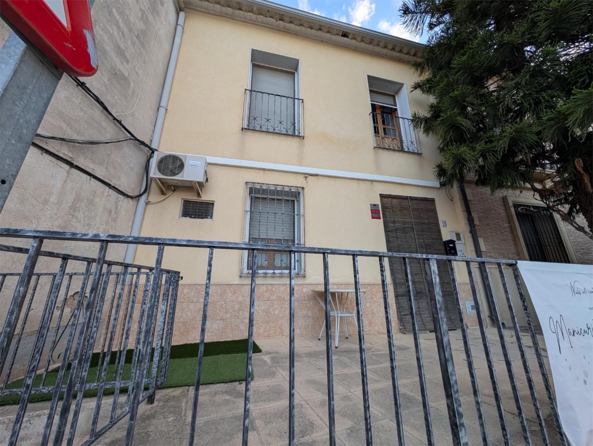 Vista exterior de Casa o xalet en venda en Archena amb Aire condicionat i Balcó