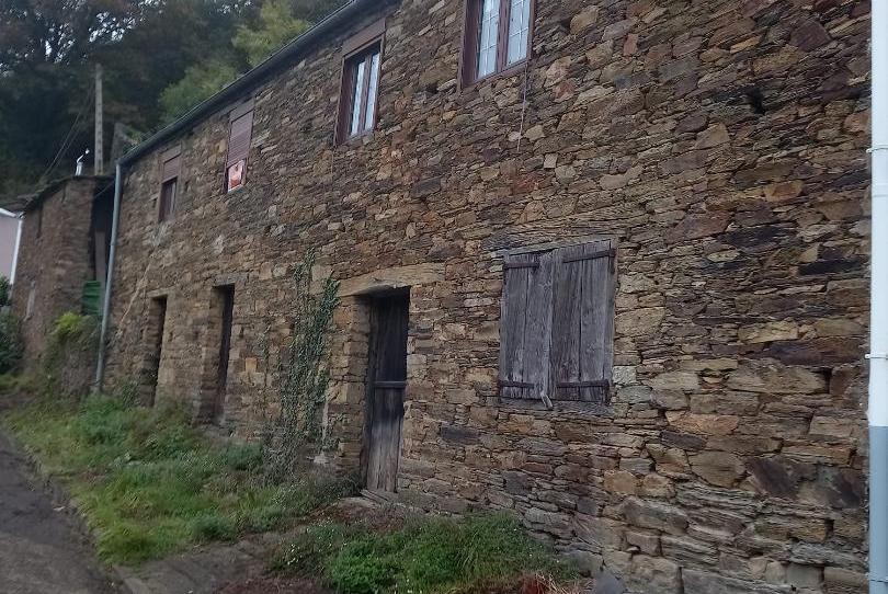 Foto 1 de Casa adosada en venda a Aldea Mousende, 13, Taramundi, Asturias