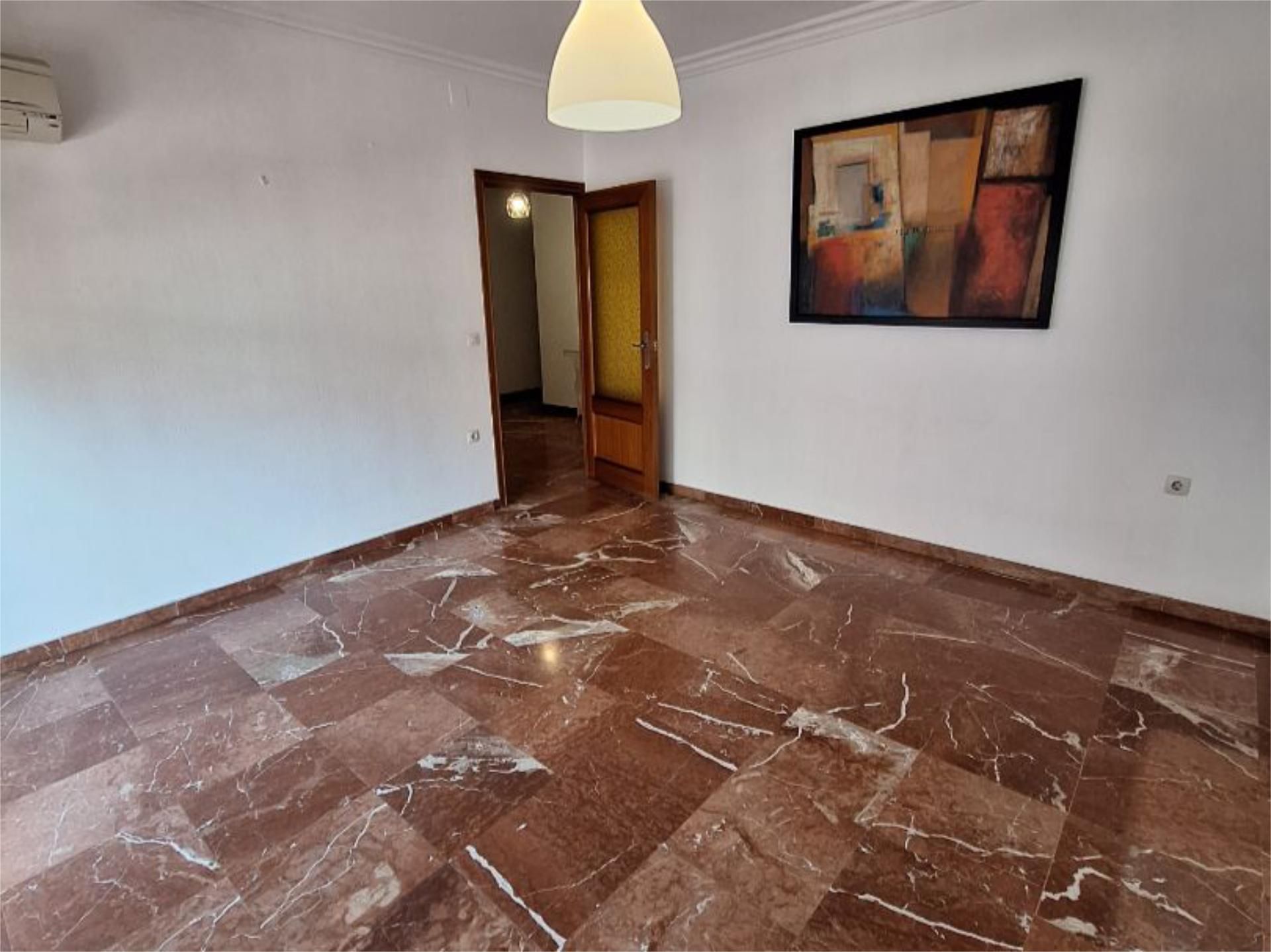 Flat for sale in  Sevilla Capital  with Air Conditioner, Storage room and Balcony