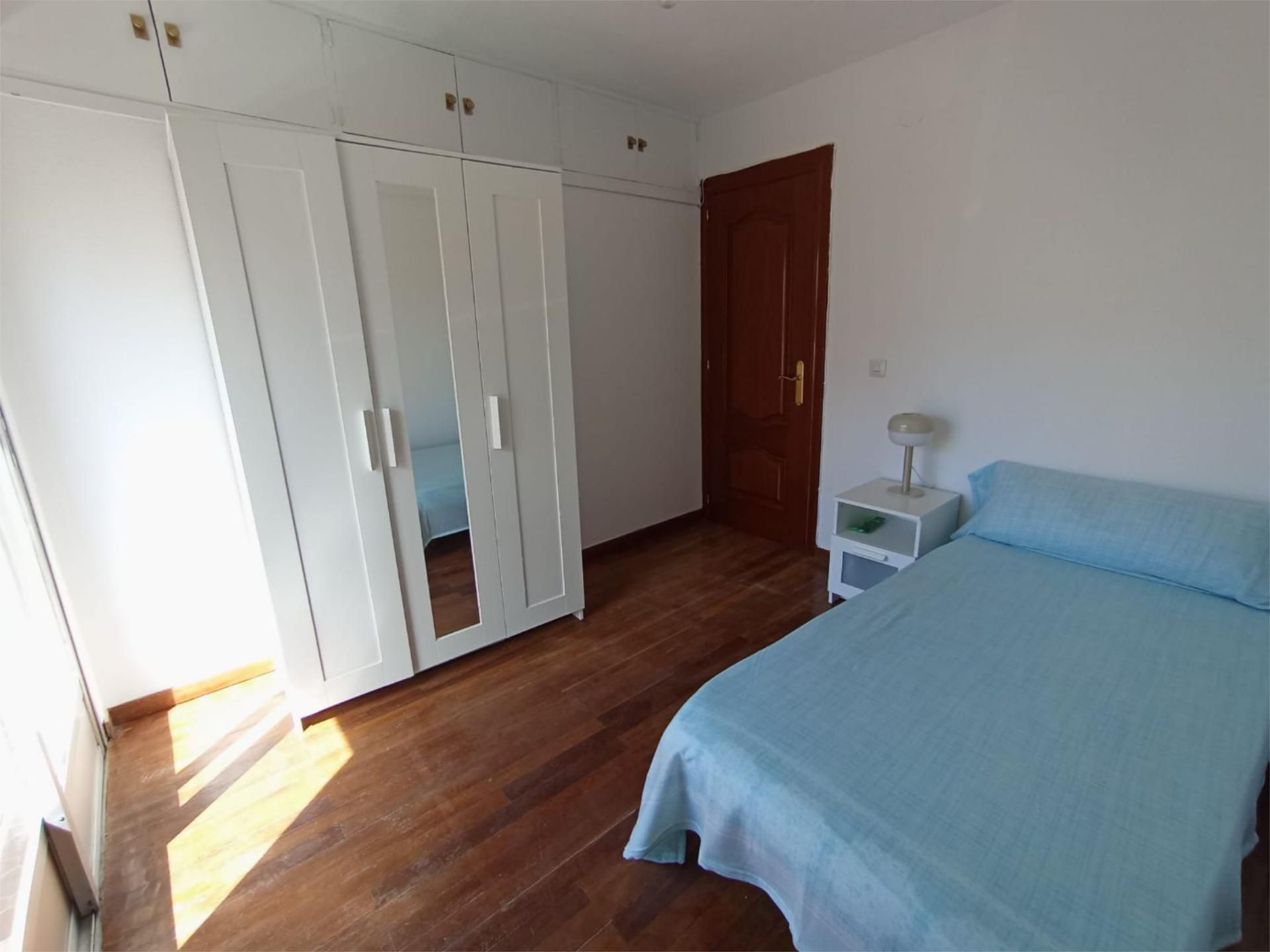 Dormitori de Casa o xalet per a compartir en Pozuelo de Alarcón amb Calefacció, Jardí privat i Terrassa