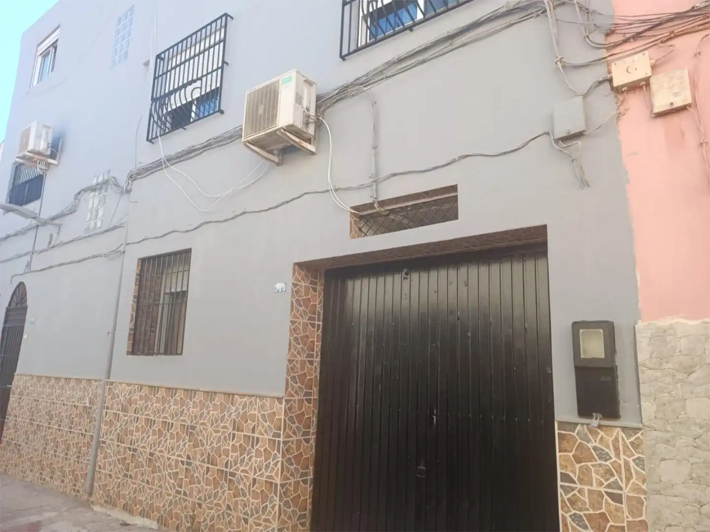 Casa adosada en venta en Calle Tel Aviv, 13, Barriadas Norte Vista exterior de Casa adosada en venta en Melilla con Aire acondicionado, Trastero y Amueblado