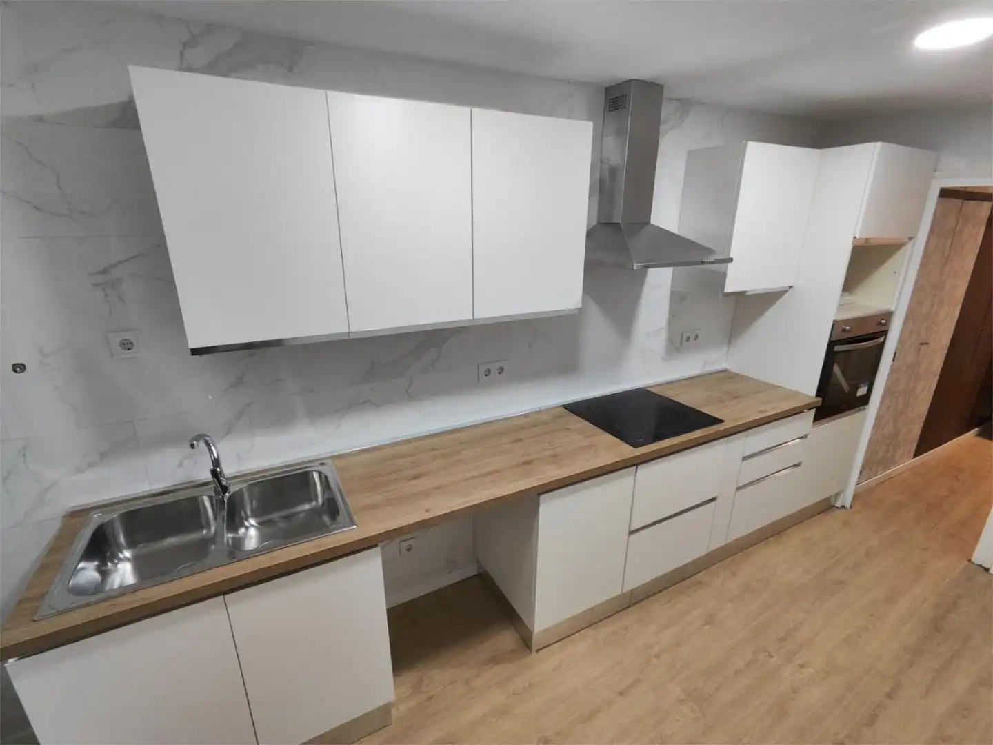 Flat for sale in Carrer Camí Ral, 56, Tordera pueblo Kitchen of Flat for sale in Tordera with Balcony