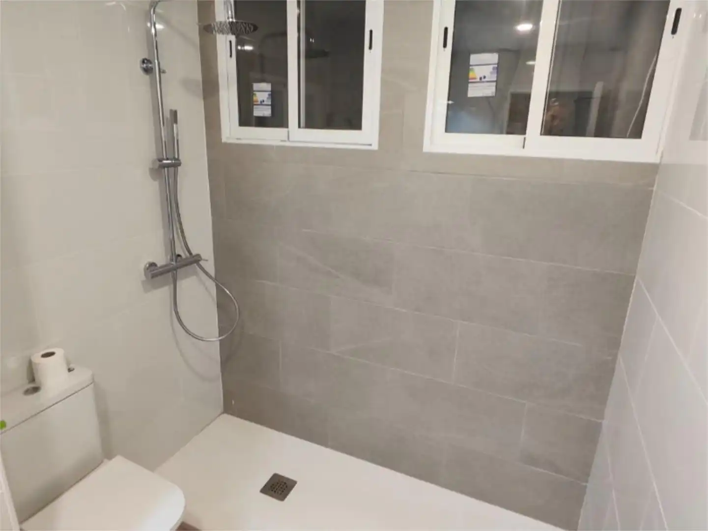 Flat for sale in Carrer Camí Ral, 56, Tordera pueblo Bathroom of Flat for sale in Tordera with Balcony