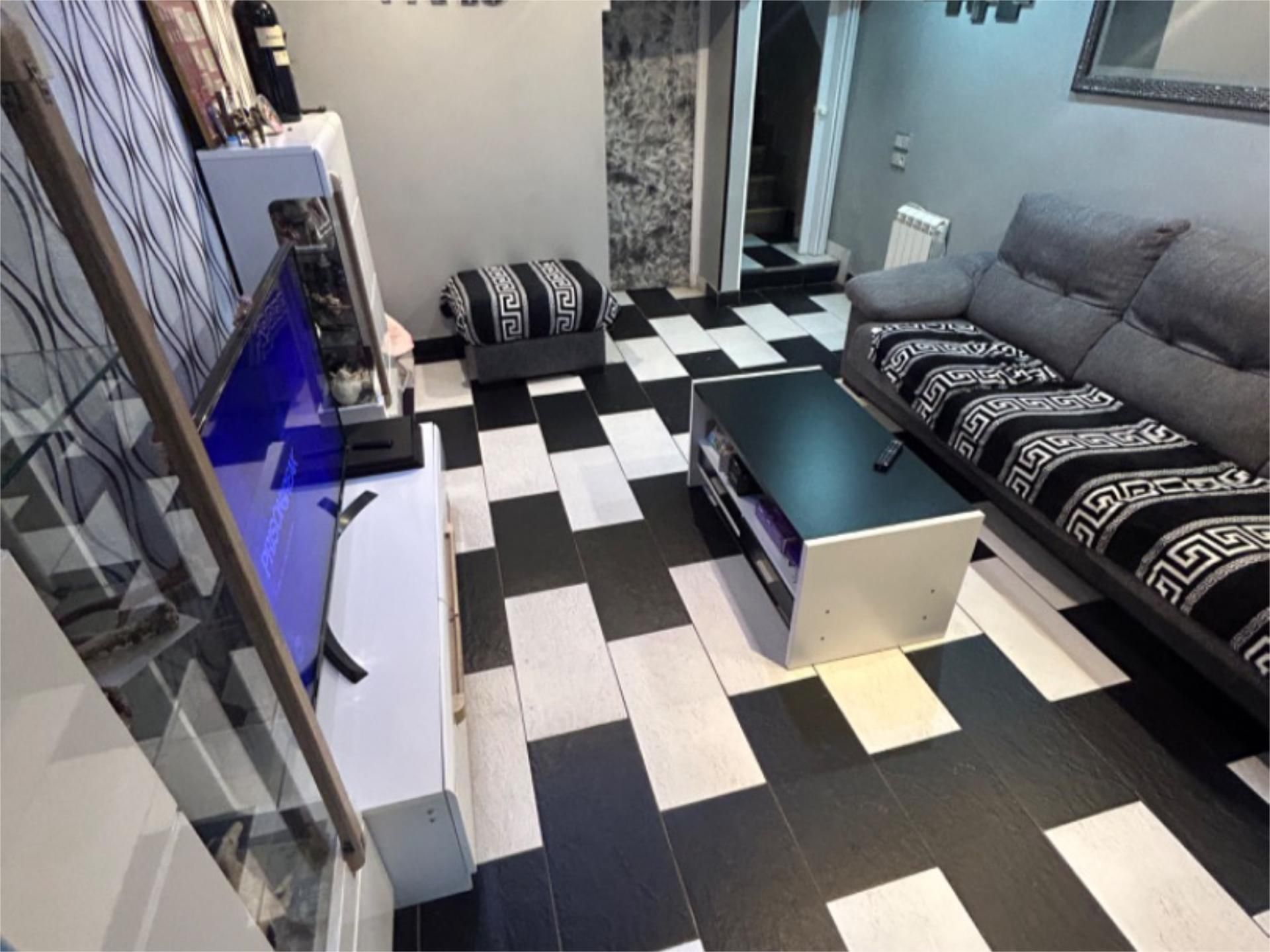 Sala d'estar de Casa o xalet en venda en Calahorra