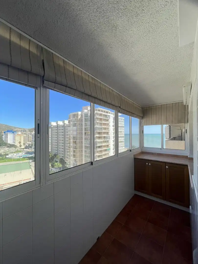 Schlafzimmer von Wohnung zum Verkauf in Cullera mit Klimaanlage, Terrasse und Schwimmbad