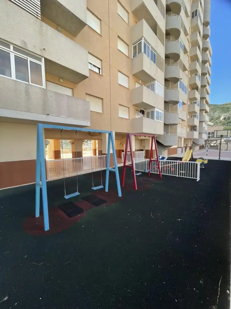 Parkplatz von Wohnung zum Verkauf in Cullera mit Klimaanlage, Terrasse und Schwimmbad