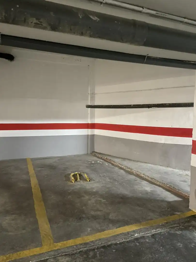 Parkplatz von Wohnung zum Verkauf in Cullera mit Klimaanlage, Terrasse und Schwimmbad