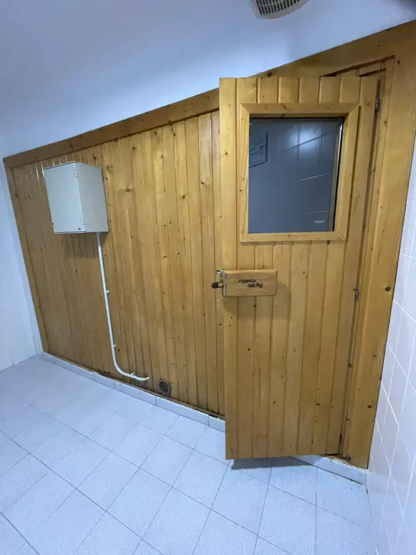 Wohnung zum Verkauf in Cullera mit Klimaanlage, Terrasse und Schwimmbad