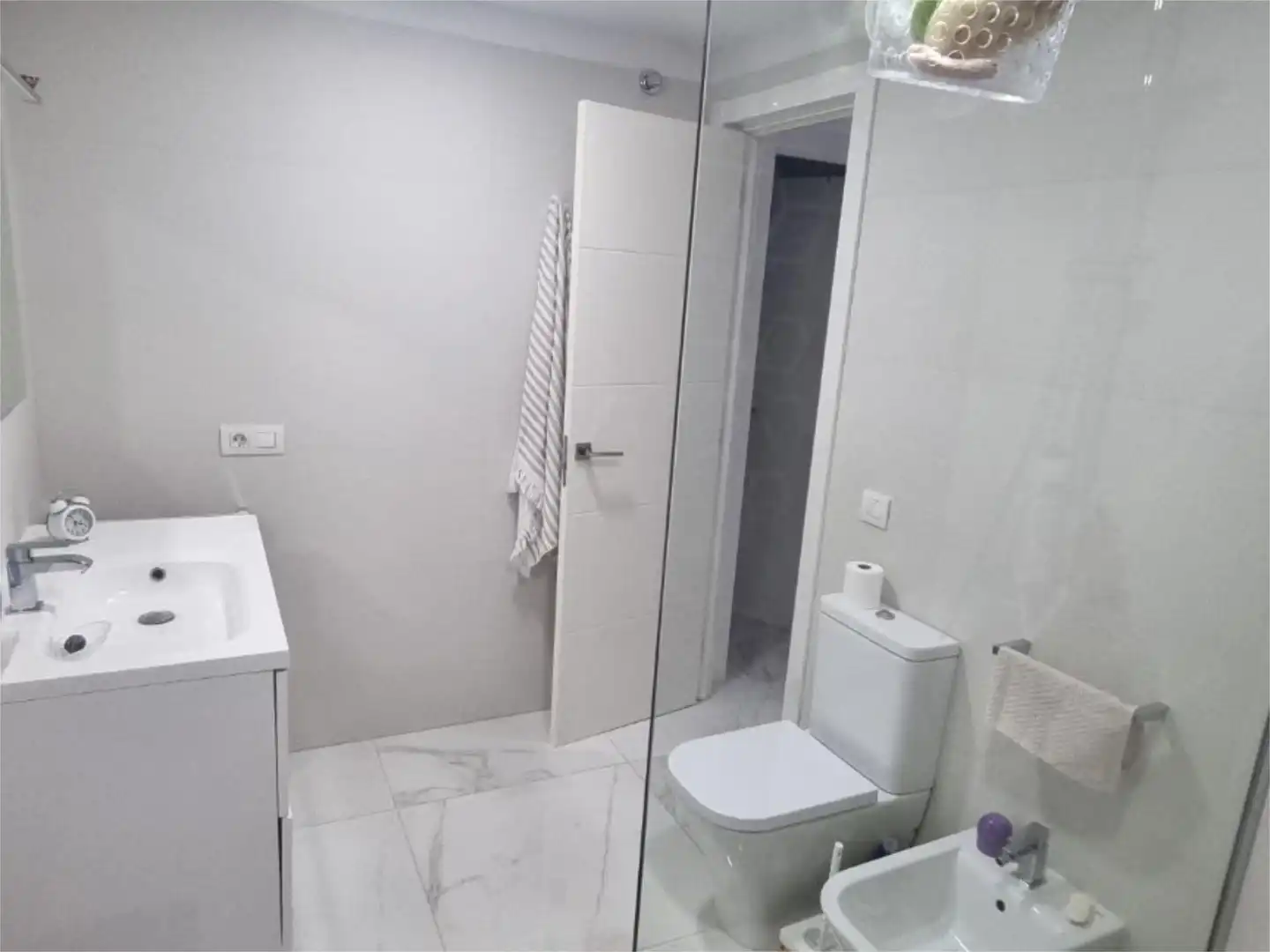 Wohnung zur Miete in Calle el Mesías, 6, Playa del Cura - Taurito Badezimmer von Wohnung zur Miete in Mogán mit Klimaanlage, Privatgarten und Terrasse