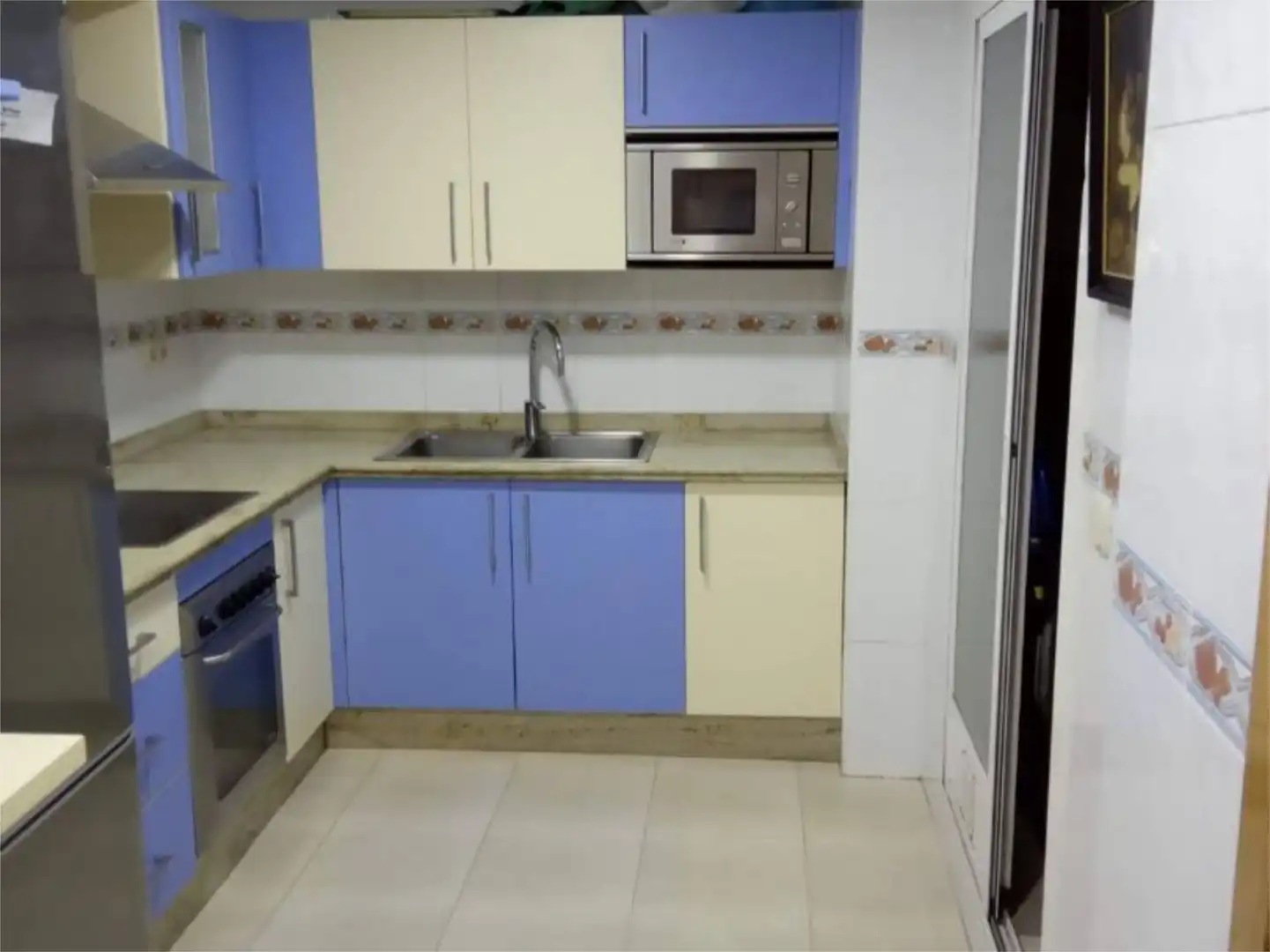 Piso en venta en Calle Capitán Andino, 4, El Real Cocina de Piso en venta en Melilla con Aire acondicionado, Calefacción y Amueblado