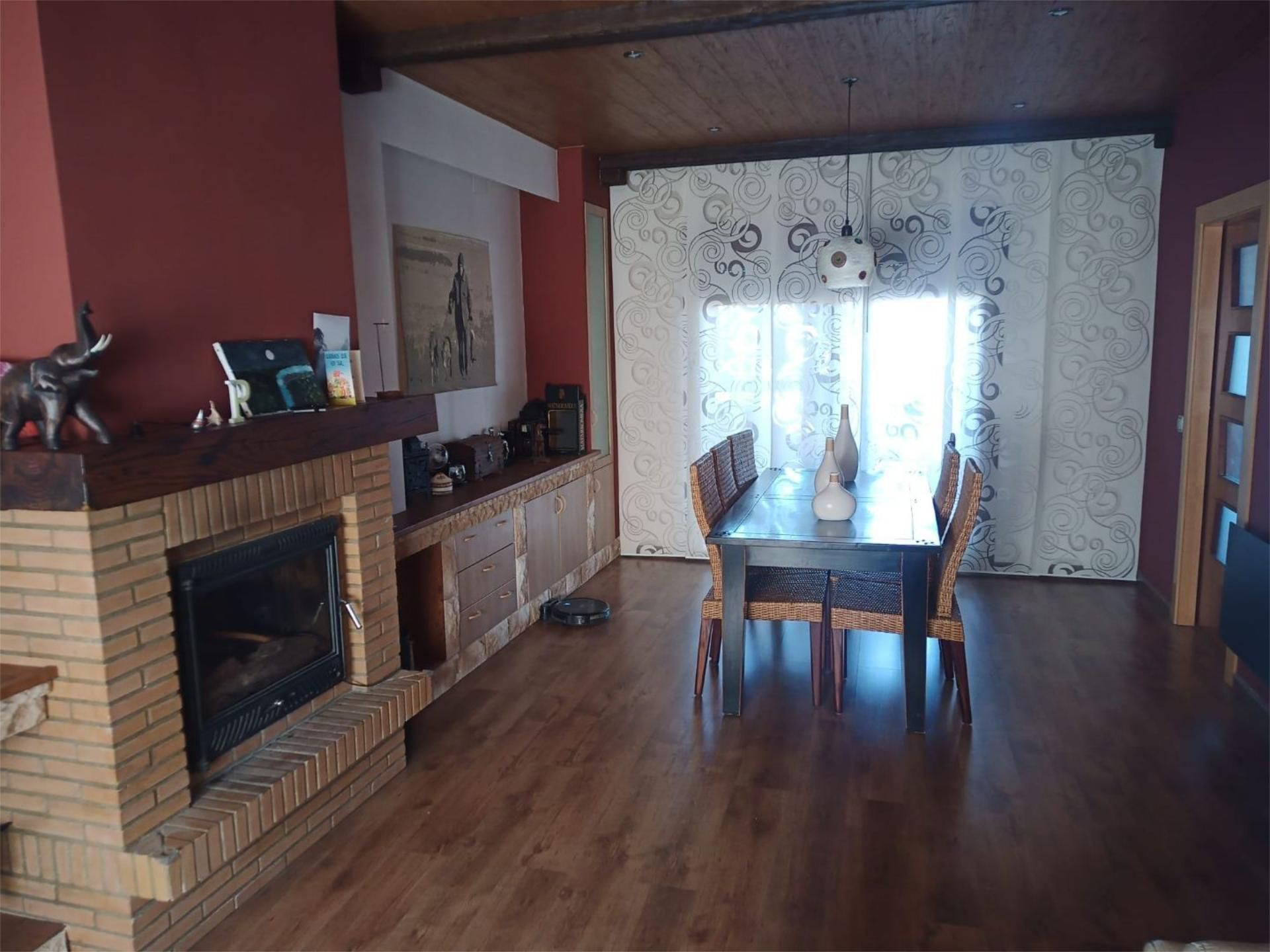 Dining room of Single-family semi-detached to rent in Sierra de Fuentes  with Air Conditioner, Heating and Parquet flooring