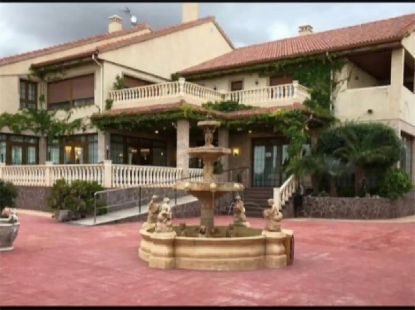 Casa o xalet en venda a Calle Castillo de Guadalest, 10, Lomas de Cabo Roig - Los Dolses Vista exterior de Casa o xalet en venda en Orihuela amb Aire condicionat, Calefacció i Jardí privat