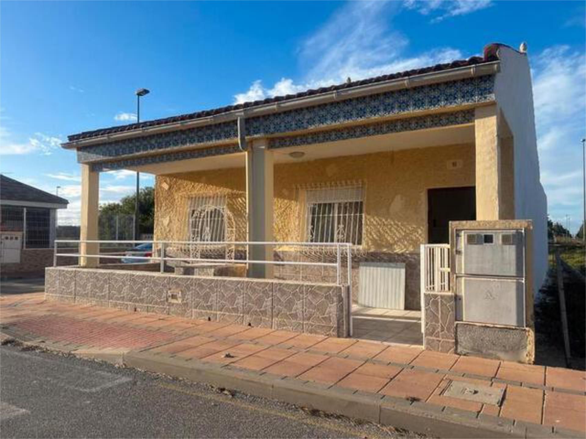 Exterior view of Single-family semi-detached for sale in Los Alcázares  with Terrace