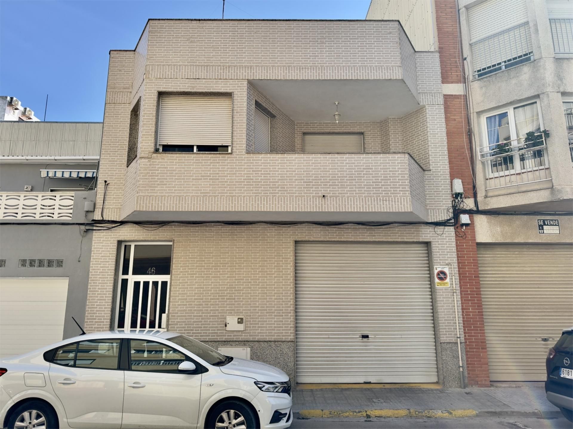 Vista exterior de Casa o xalet en venda en Vinaròs amb Aire condicionat, Terrassa i Balcó