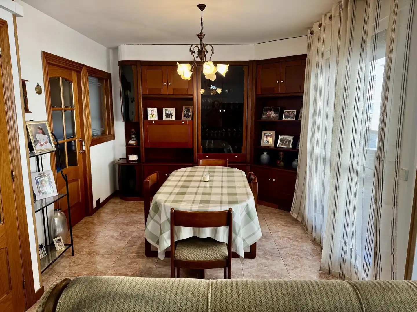 Casa o chalet en venta en Carrer de Centelles, 46, Casco Urbano Comedor de Casa o chalet en venta en Vinaròs con Aire acondicionado, Terraza y Balcón