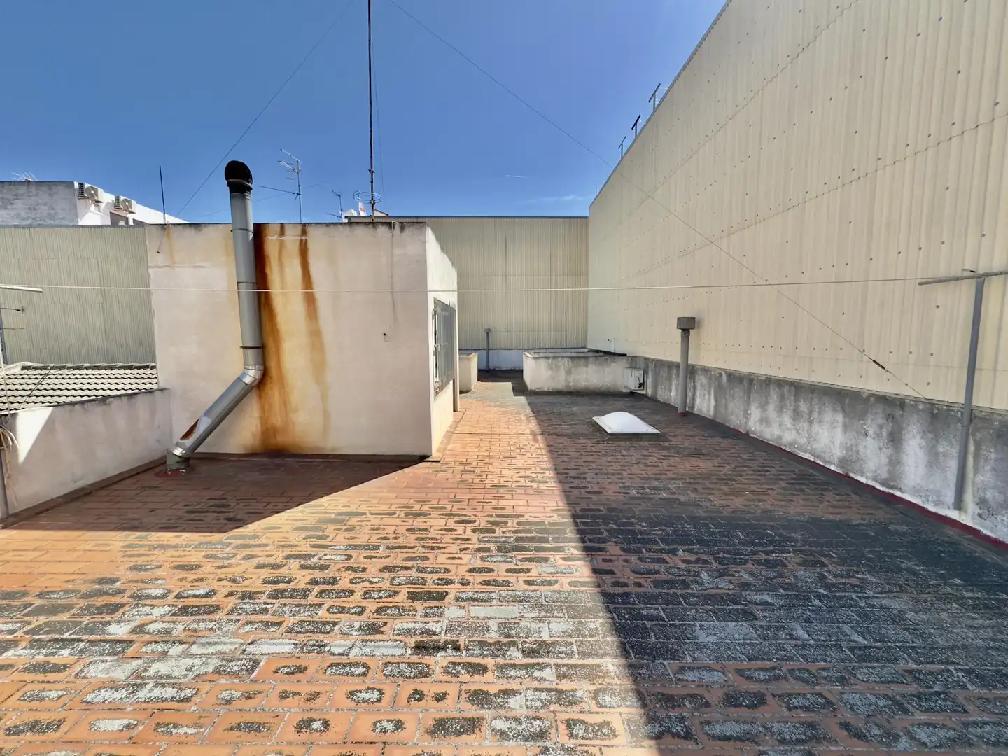 Casa o chalet en venta en Carrer de Centelles, 46, Casco Urbano Vista exterior de Casa o chalet en venta en Vinaròs con Aire acondicionado, Terraza y Balcón