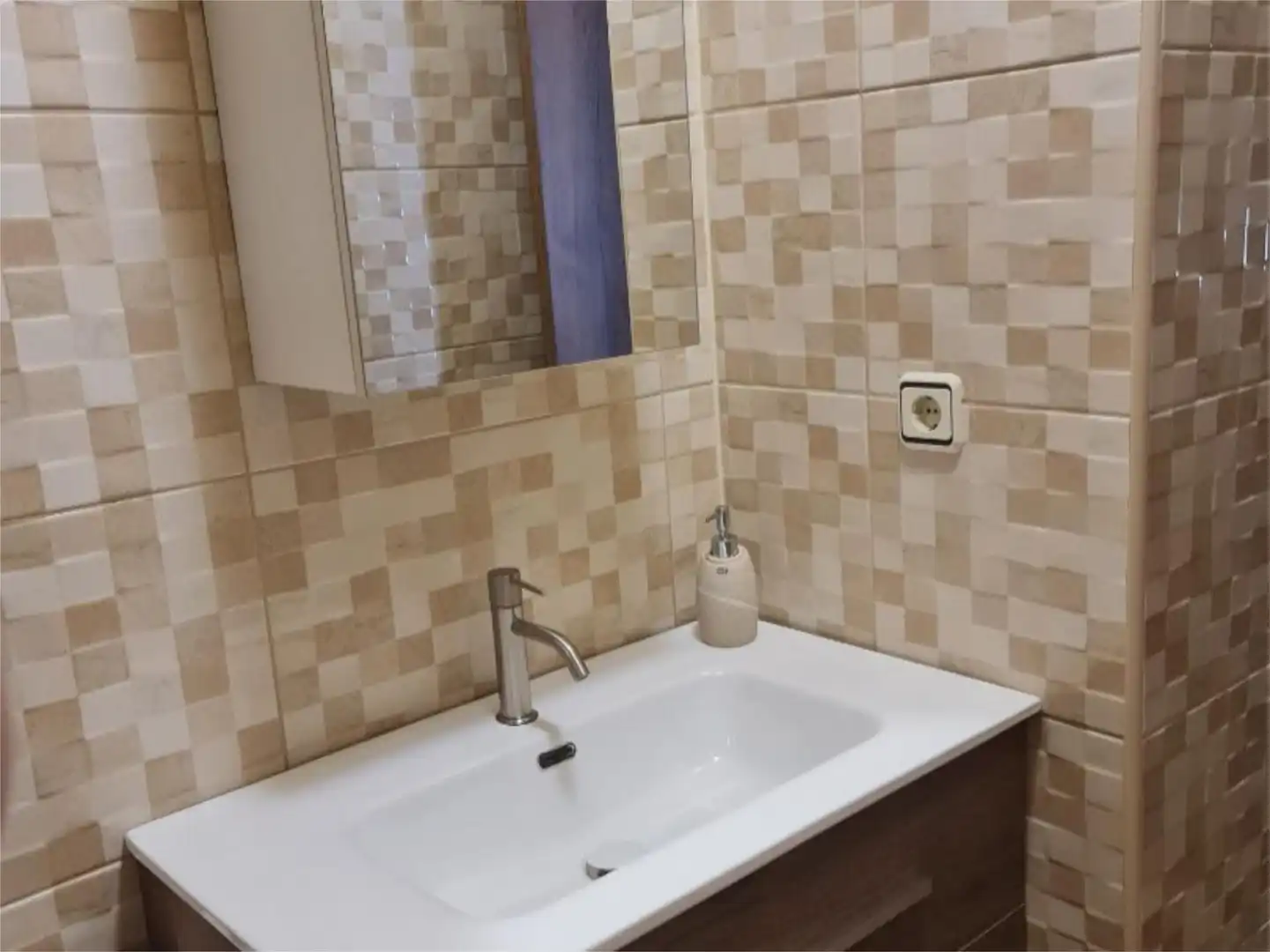 Houses for rent in Calle Finlandia, Poble Nou - Montiboli