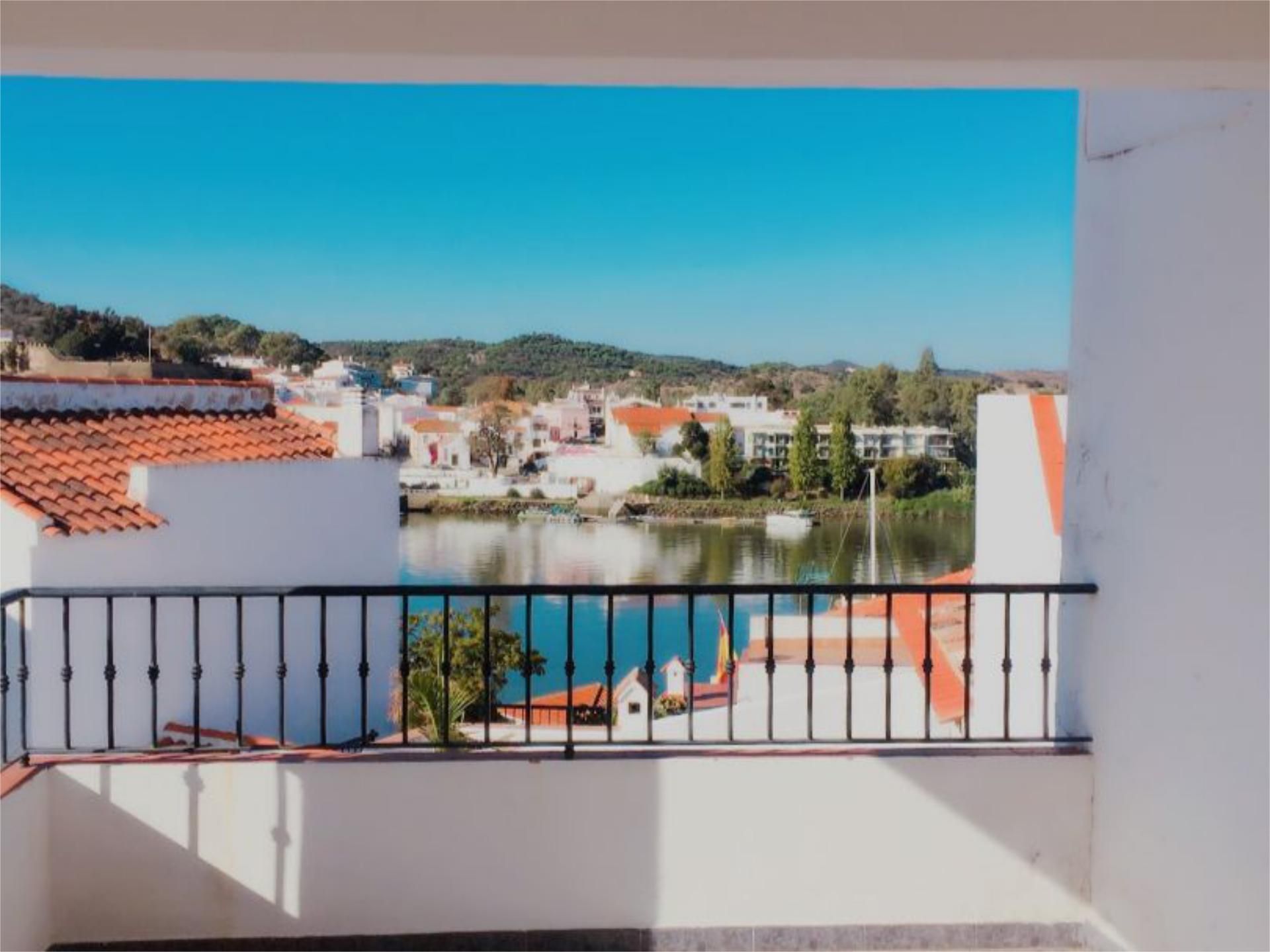 Exterior view of House or chalet for sale in Sanlúcar de Guadiana  with Air Conditioner, Terrace and Balcony