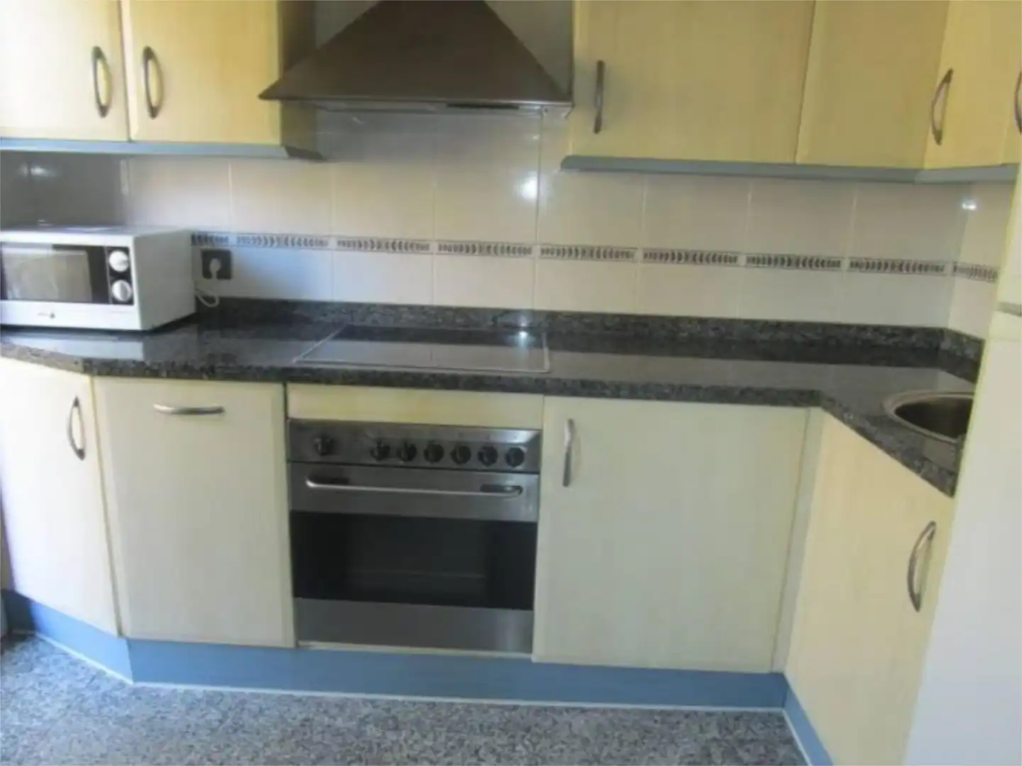 Flat for sale in Carrer d'Alexandre Planas, 11, Sant Vicenç Dels Horts Kitchen of Flat for sale in Sant Vicenç Dels Horts with Air Conditioner, Heating and Parquet flooring