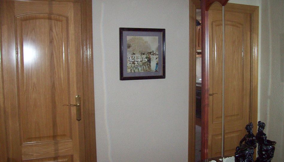 Room in Calle Valencia, 4, Barrio de Zaidín, Granada Capital - image 1 Photo 1 of Room in Calle Valencia, 4, Barrio de Zaidín, Granada Capital
