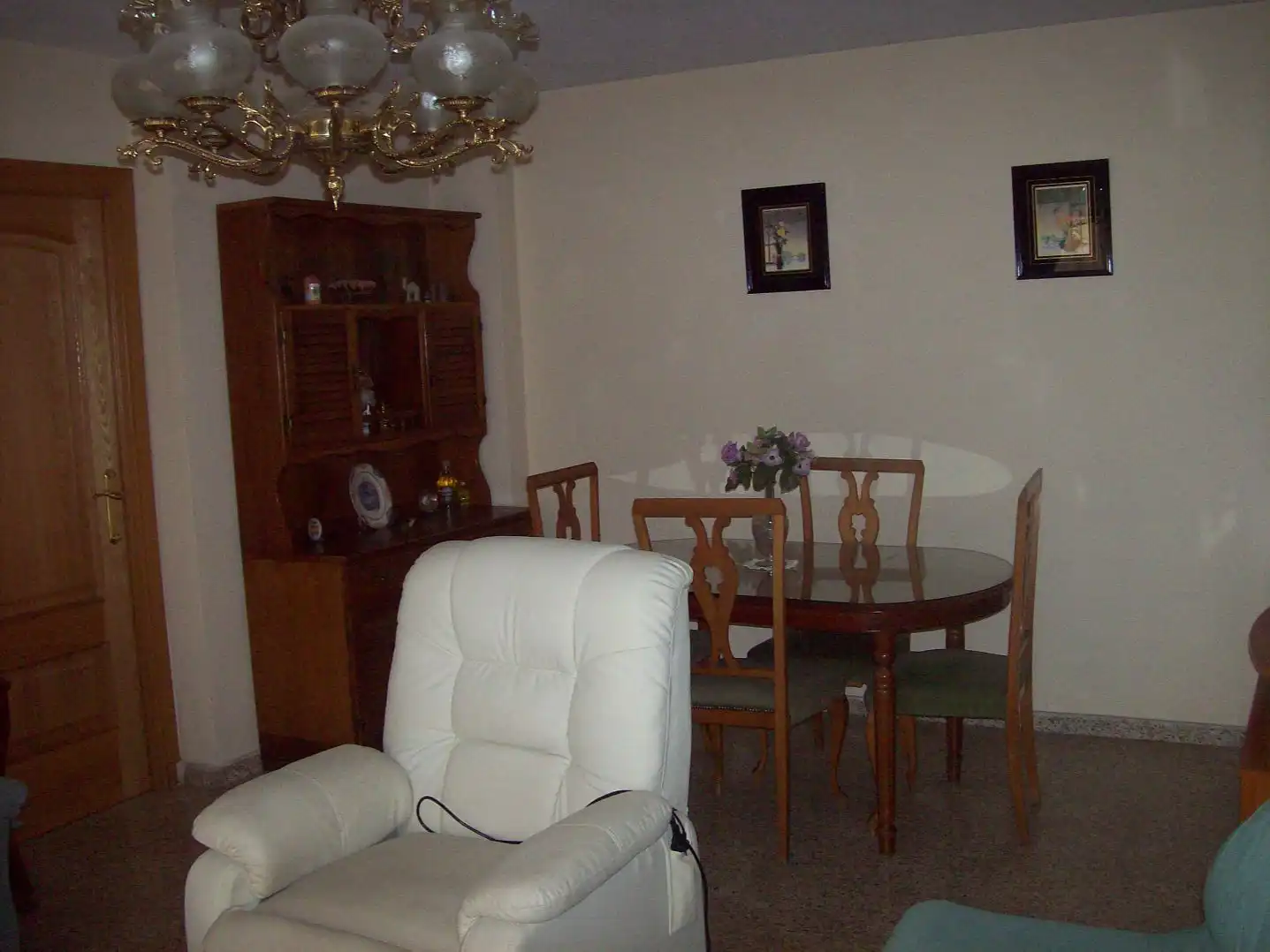 Room in Calle Valencia, 4, Barrio de Zaidín Dining room of Flat for share in Granada with Furnished and Balcony
