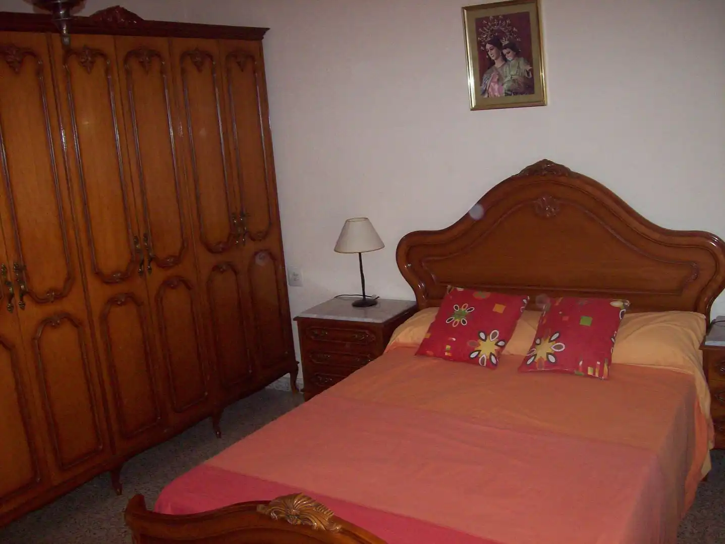 Room in Calle Valencia, 4, Barrio de Zaidín Bedroom of Flat for share in Granada with Furnished and Balcony