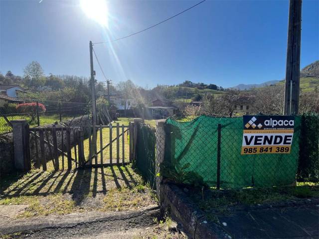 Terreno urbanizable en Venta en Calle Castañera, 40 en Parres