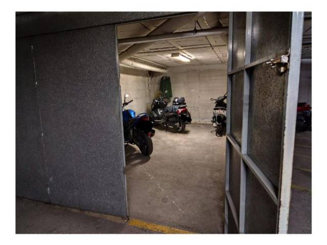 Garaje en Alquiler en Calle Esparteros, 6 en Pino Montano - Consolación