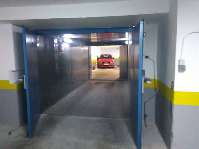 Garaje en Alquiler en Calle de San Germán, 13 en Cuatro Caminos - Azca