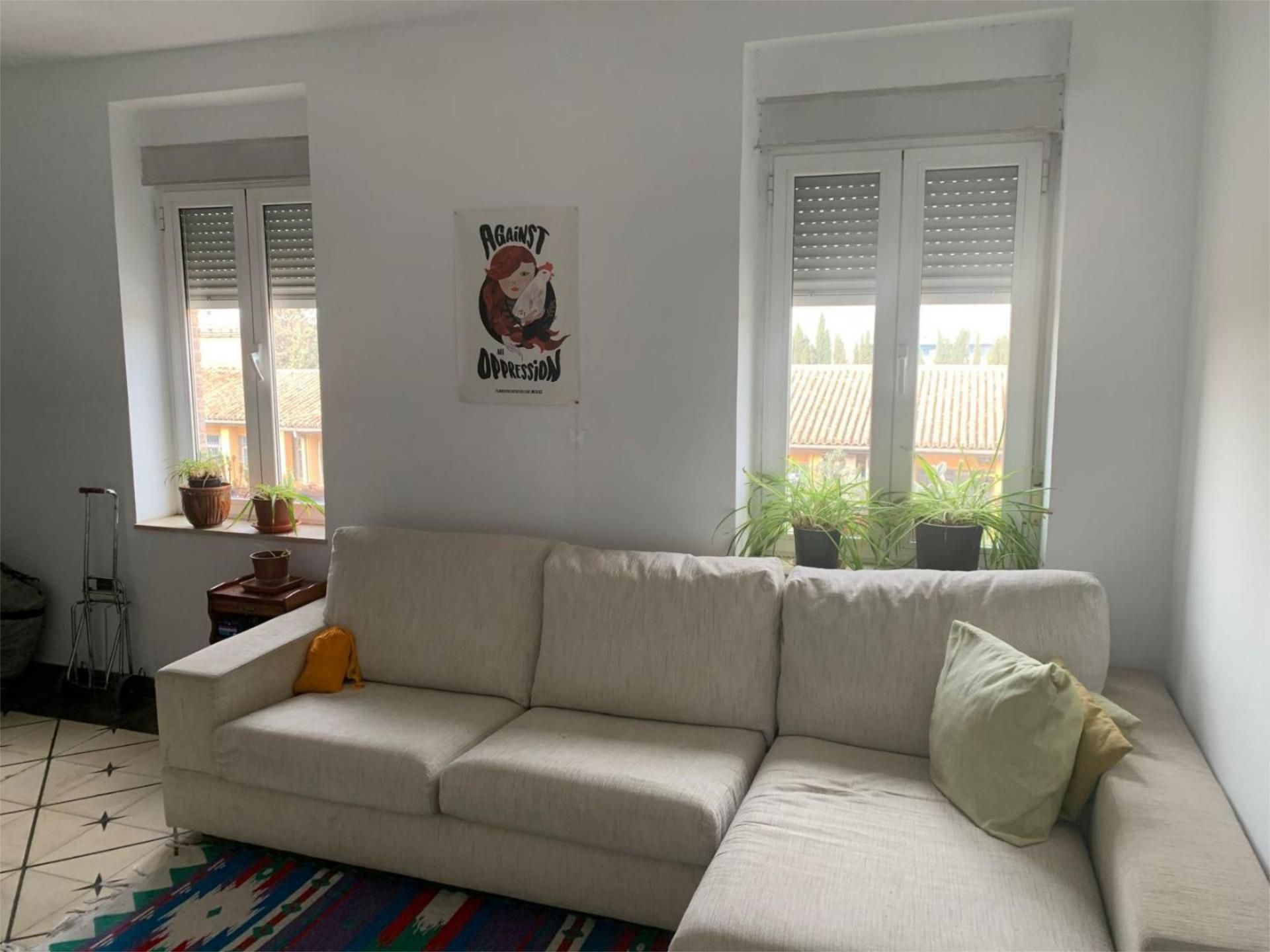 Living room of Flat for sale in  Granada Capital  with Heating and Private garden