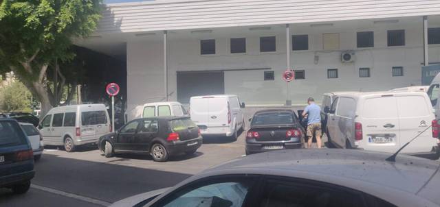 Local comercial en Alquiler en Calle Campohermoso, 8 en Los Ángeles - Cruz de Caravaca