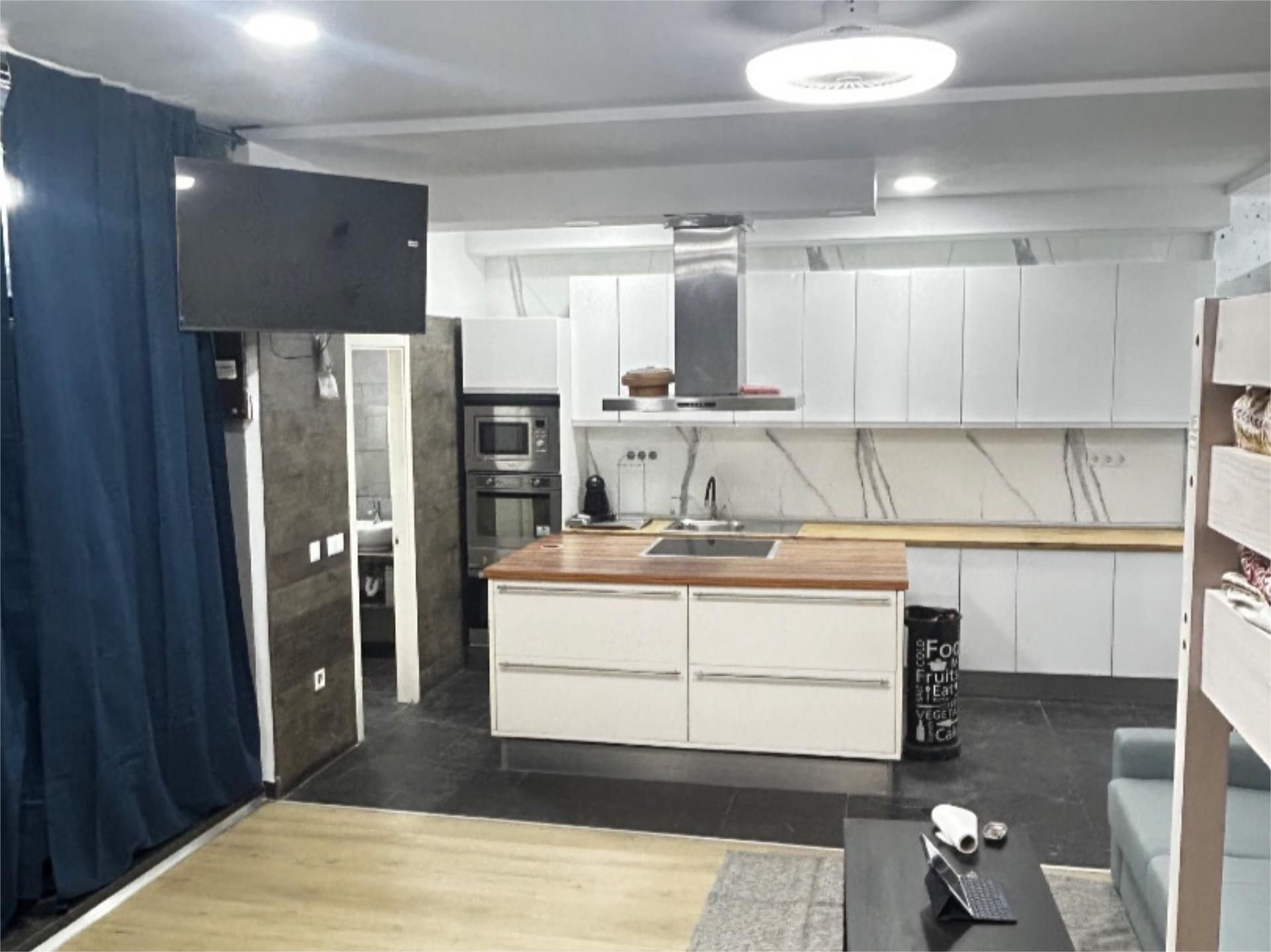 Flat to rent in Calle Valportillo Primera, 1, Zona Industrial