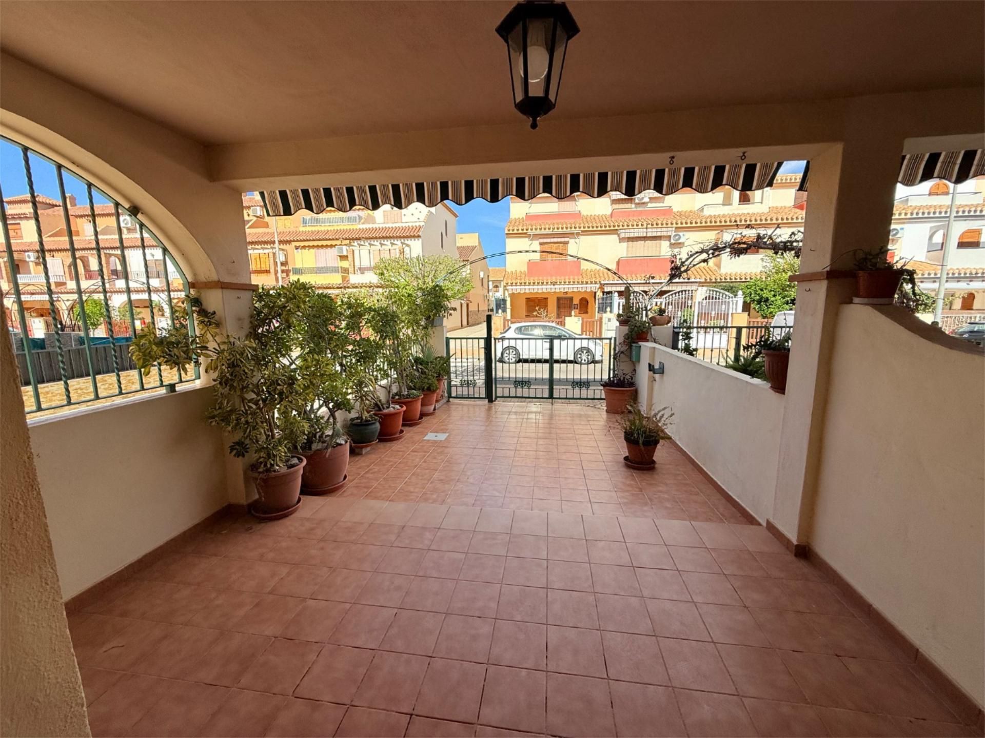Terrassa de Pis en venda en Los Alcázares amb Aire condicionat, Calefacció i Jardí privat
