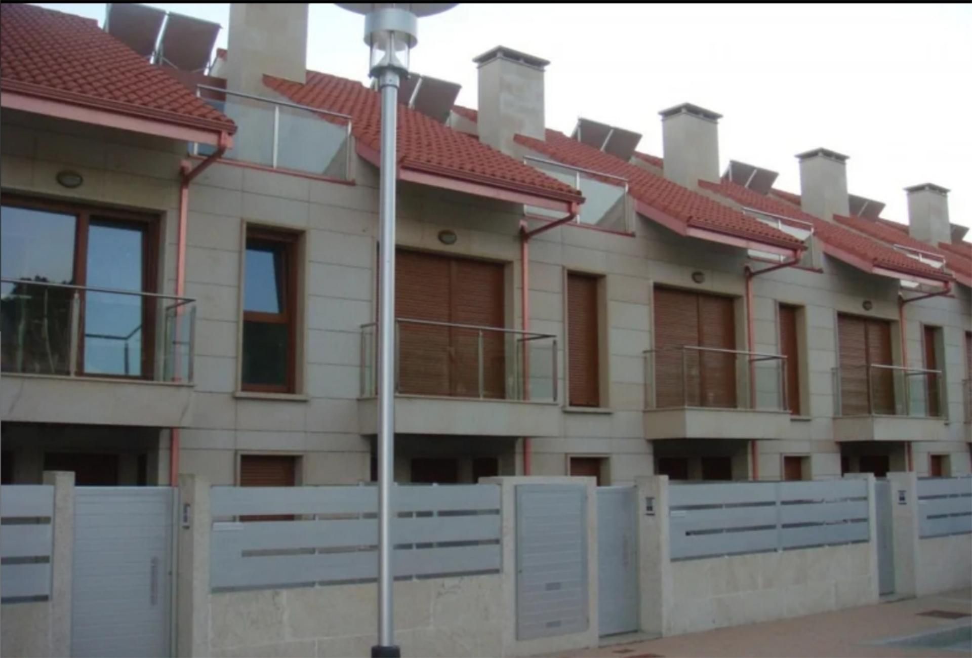 Casa adosada de lloguer a Lugar Arra, 26, Arra