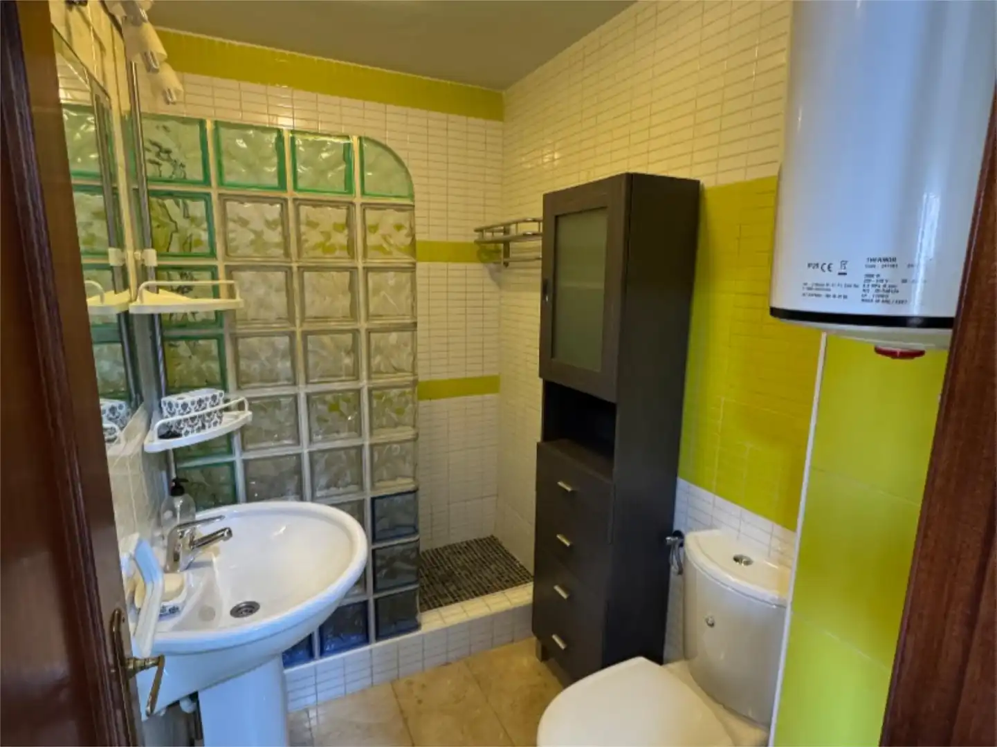 Flat for rent in Avenida de Antonio Pascual Acosta, 13, El Valle - Universidad Bathroom of Flat for rent in Jaén