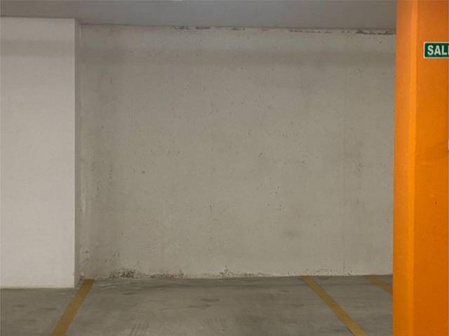 Garaje en Alquiler en Carrer de Rocafort, 17 en Casas Verdes