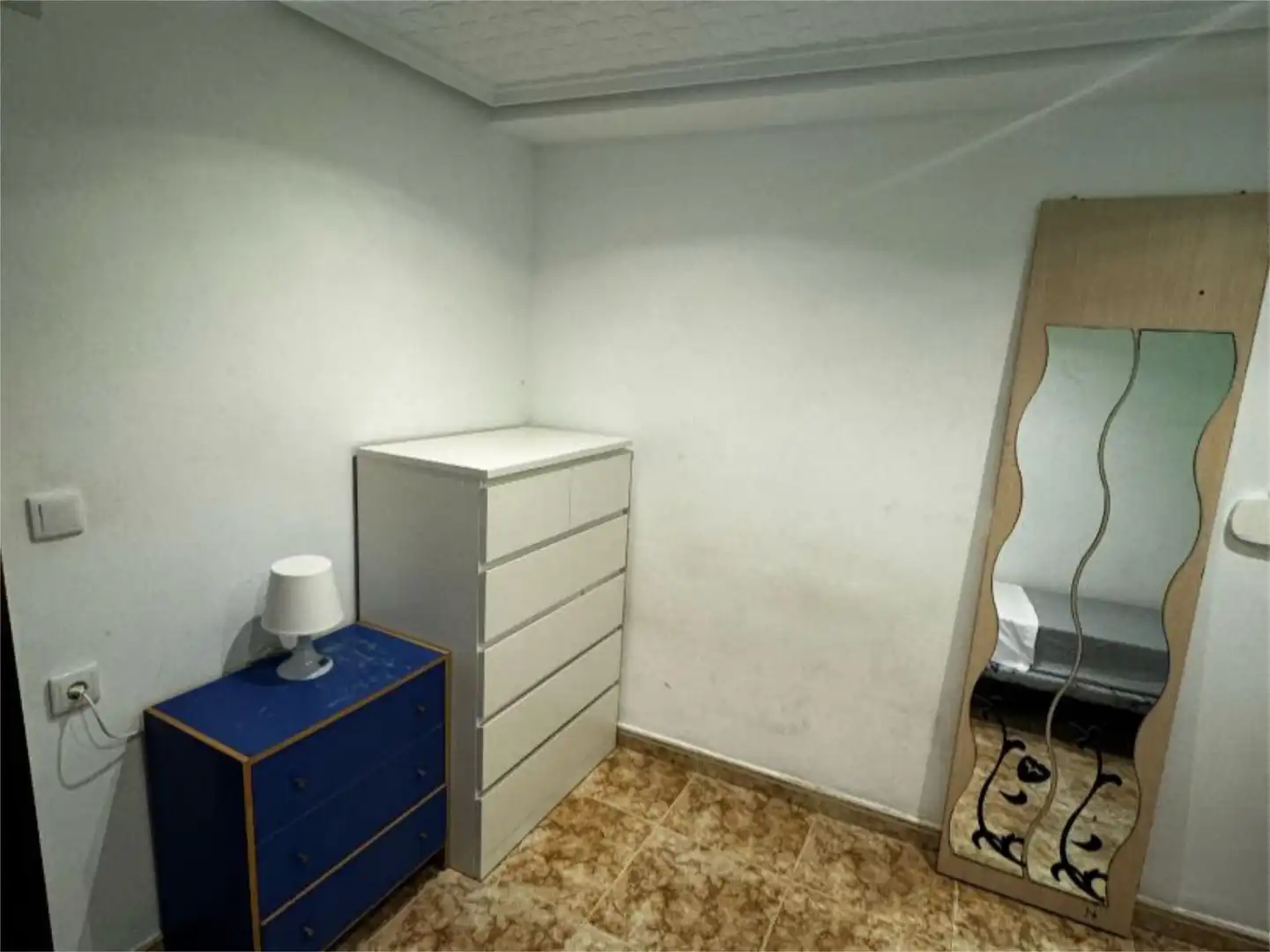 Zimmer in Carrer de Monterrey, 95, San Ramón - Monte de Piedad Schlafzimmer von Wohnung zur untervermieten in Xirivella mit Möbliert