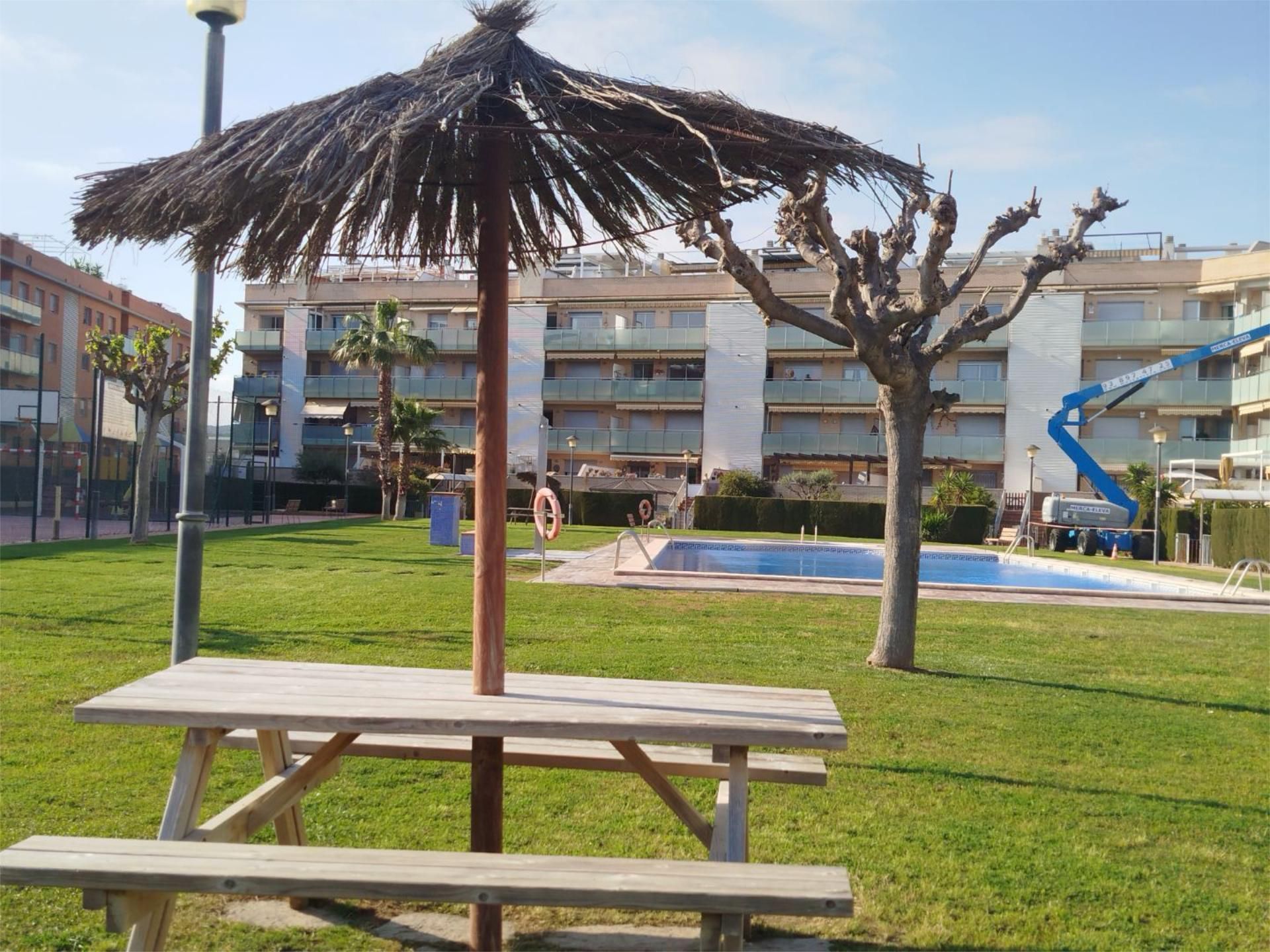 Jardí de Pis en venda en Cubelles amb Terrassa, Piscina i Balcó
