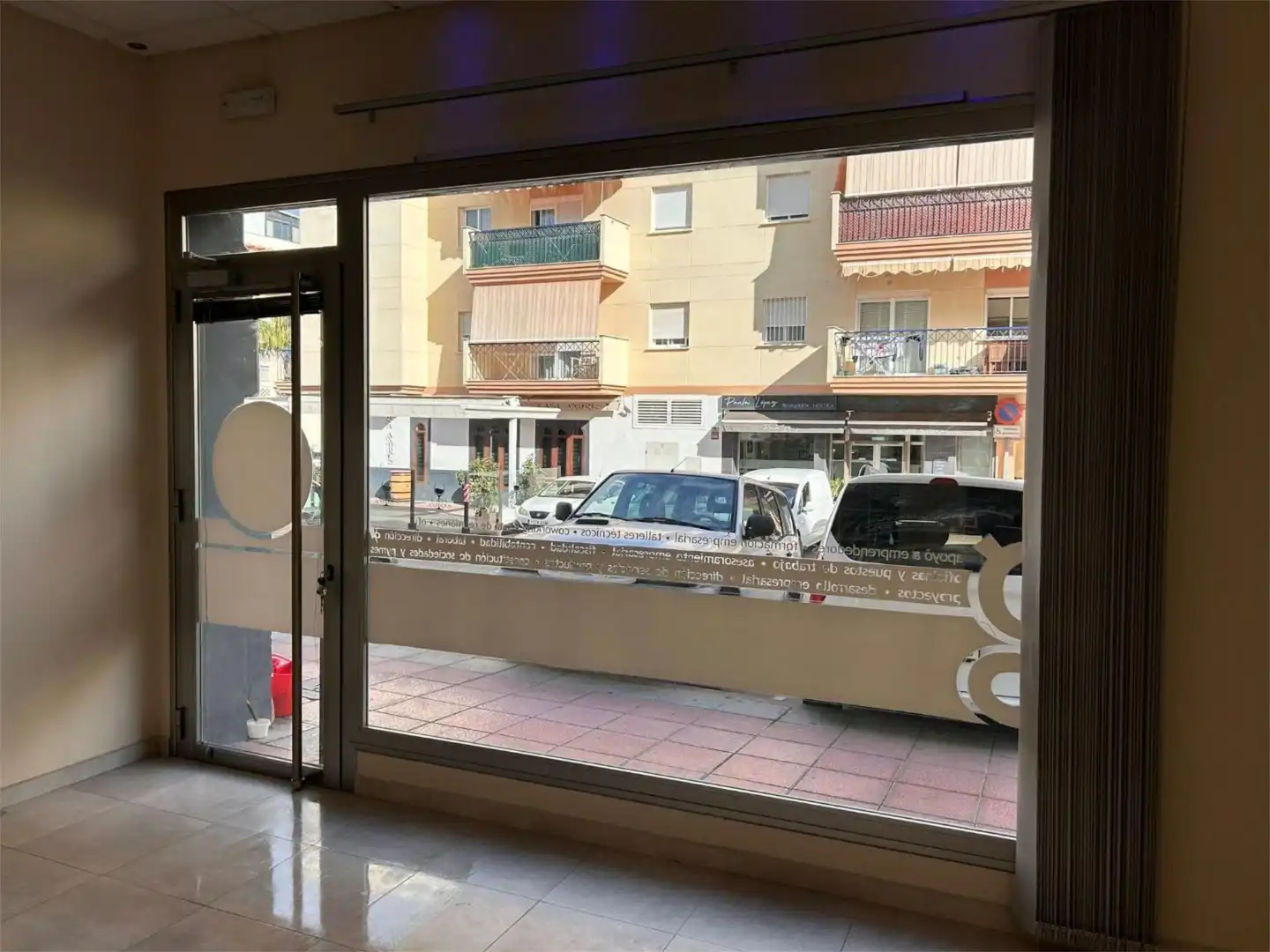 Local de alquiler en Calle Manuel Navarro Mollor, 2, Puerto de Estepona Local de alquiler en Estepona con Aire acondicionado y Calefacción