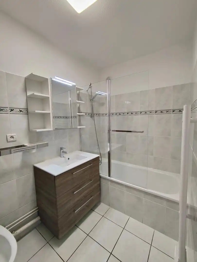 Room in Rue des Champs, 8, Hendaye