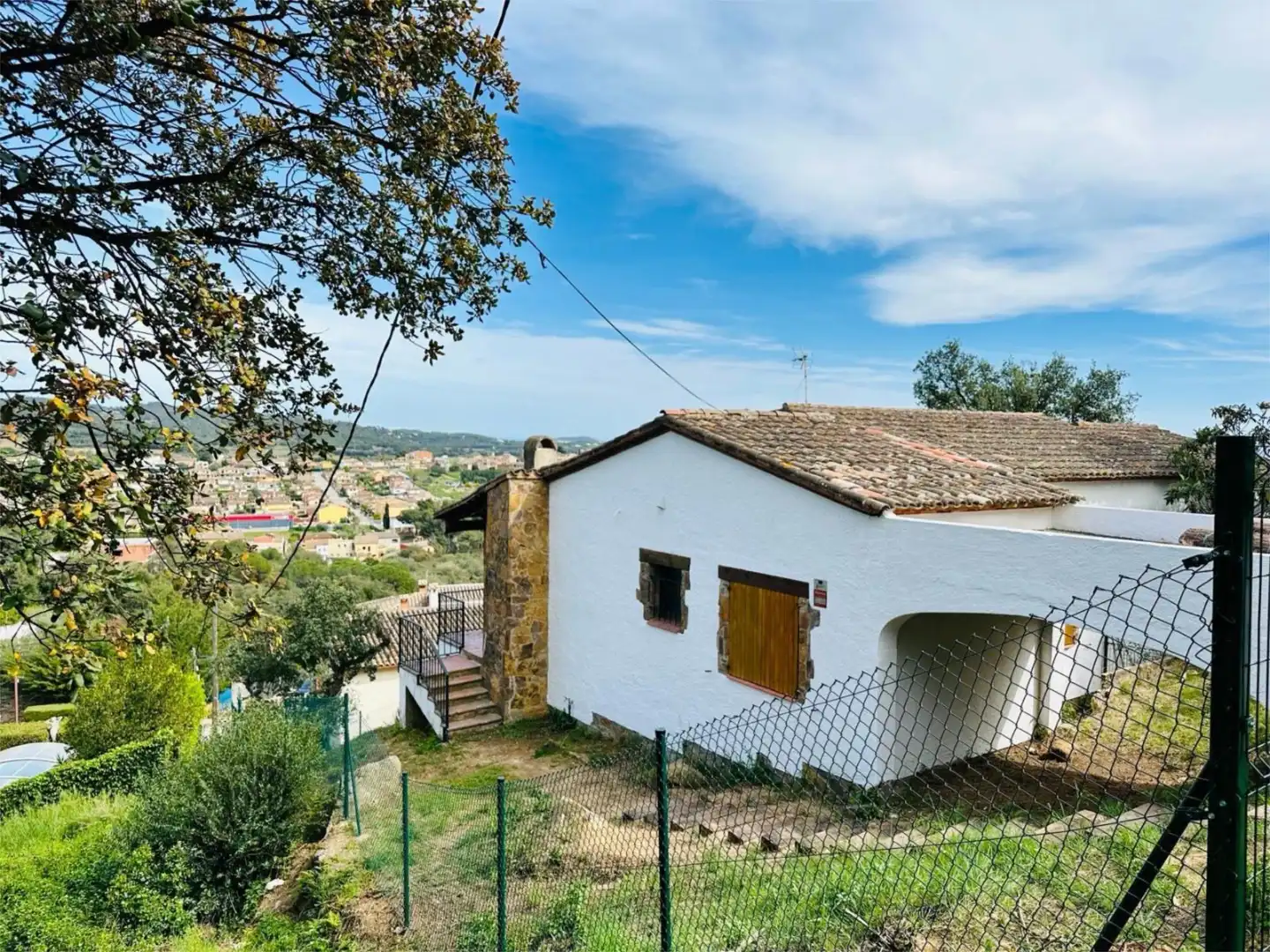 Casa adosada en venta en Carrer del Berguedà, 40, Cabanyes - Mas Ambrós - Mas Pallí Vista exterior de Casa adosada en venta en Calonge i Sant Antoni con Aire acondicionado, Terraza y Balcón