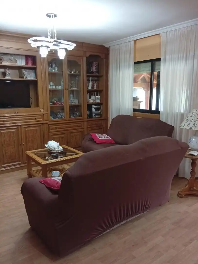 Casa o xalet en venda a Calle Conjuro, 5, Colmenarejo Sala d'estar de Casa o xalet en venda en Colmenarejo amb Aire condicionat, Calefacció i Jardí privat