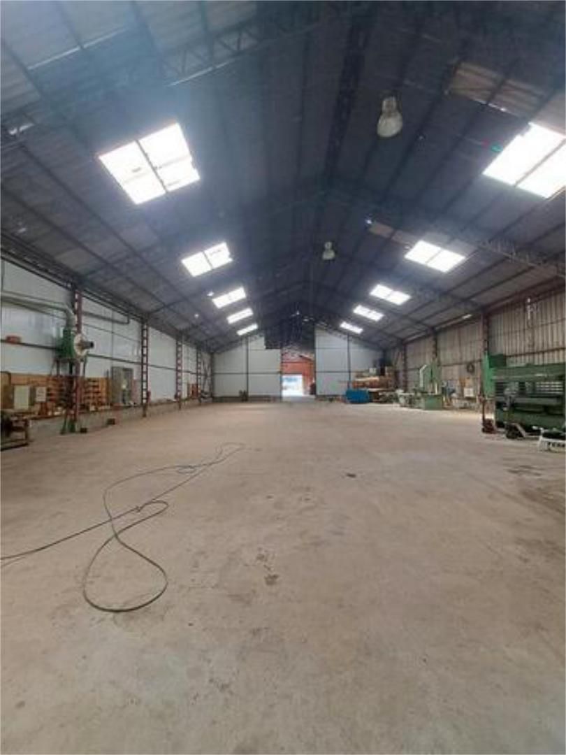 Industrial buildings to rent in La Losa 